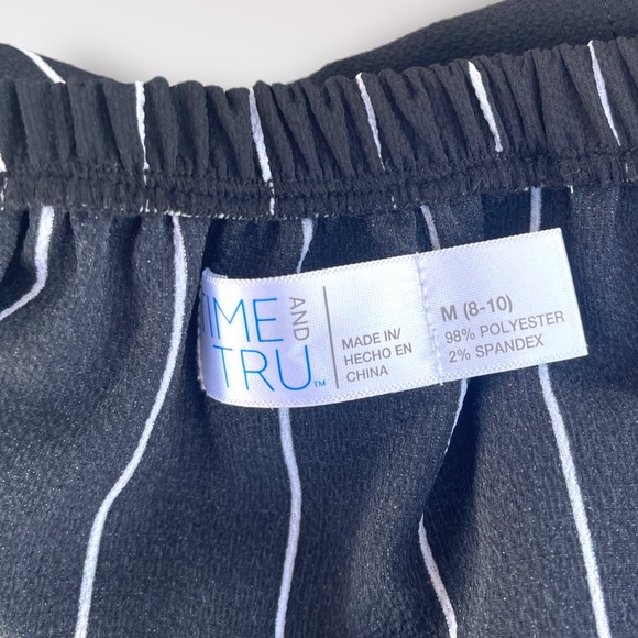 Time & Tru Woman’s Jumpsuit | Size M (8-10) - Picture 8 of 8